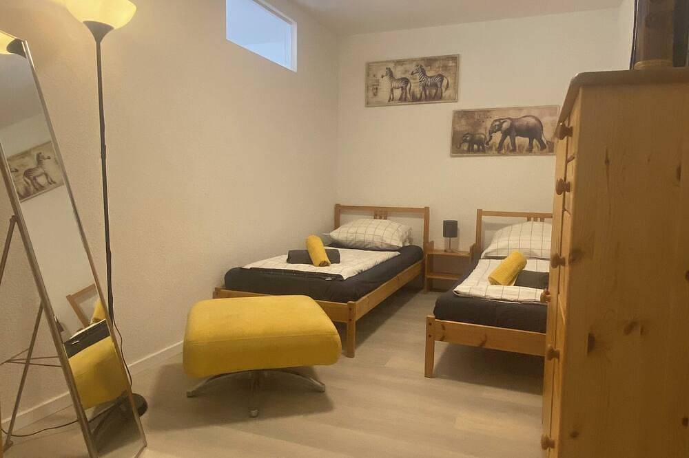 Appartement entier, 2.5 room apartment, terrace, kitchen Freiburg in Munzingen, Freiburg