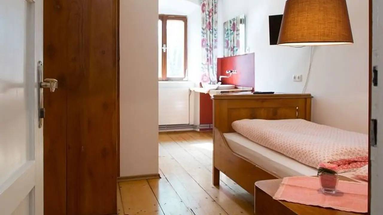 Doppelzimmer für 2 Personen (17 m²) in Nußdorf Am Attersee, foto 8