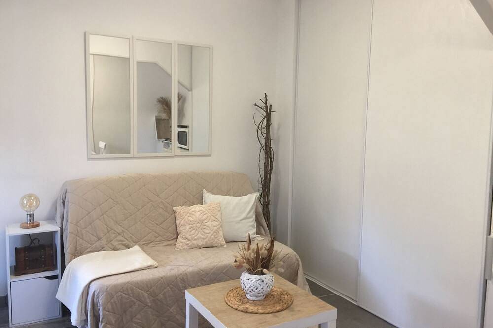 Apartamento entero, Joli Studio rdc Avec Jardin Privé et Ombragé in Le Cannet-des-Maures, Region de Draguignan