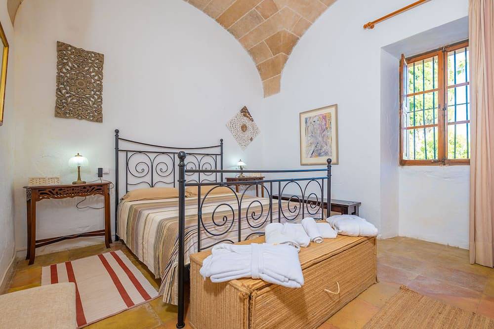 Finca Son Costa - Villa con piscina privada en Montuiri con Wifi Gratis in Montuiri, Interior de Mallorca