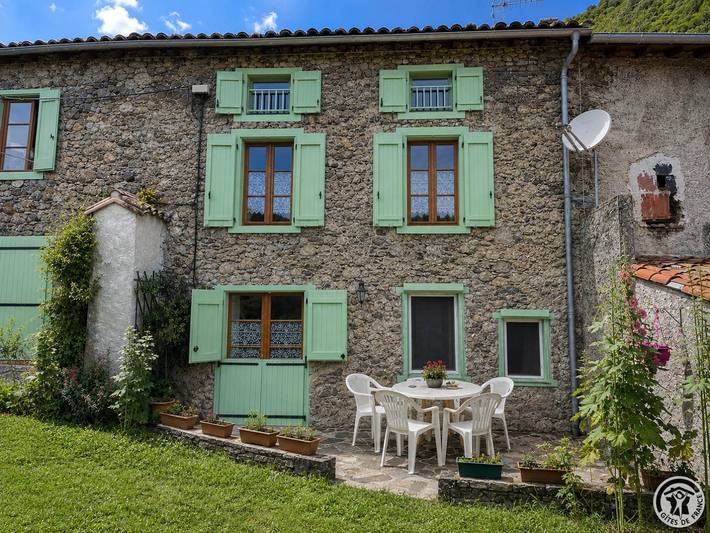Gîte pour 8 personnes, avec terrasse
