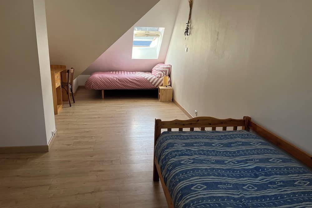 Appartement entier, T2 au deuxieme etage dans le pays Welche. in Lapoutroie, Parc naturel régional des Ballons des Vosges