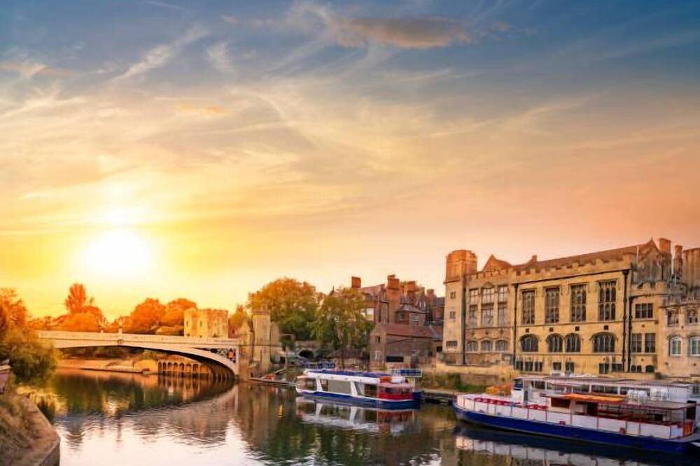 Three Bedroom House | York Getaway 1# in York, Yorkshire