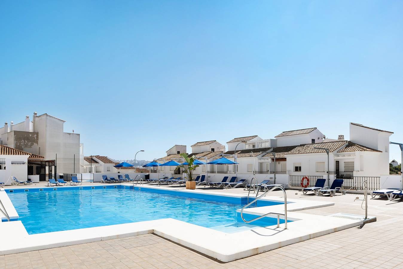 Apartamento entero, Apartamento 'Esencia Vejer' con piscina compartida, Wi-Fi y aire acondicionado in Vejer de la Frontera, Costa de la Luz