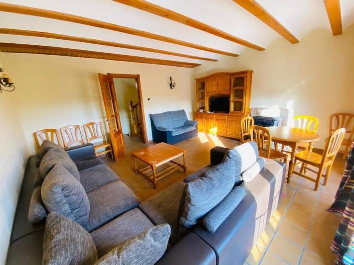 Casa rural para 12 personas, con balcón en Els Ports - 3