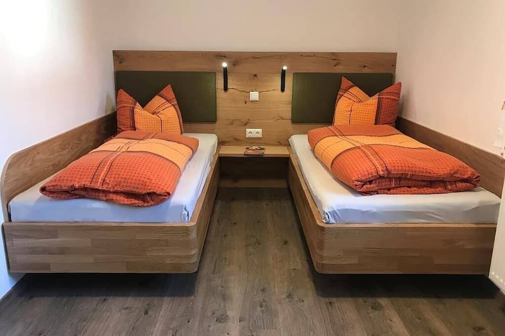 Ganze Wohnung, Barrierefreie 70qm Ferienwohnung mit Terrasse und Balkon in Wegscheid, Ostbayern