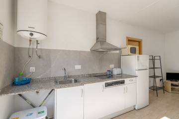 Holiday Apartment for 4 People in Platja de Malgrat Centre (Malgrat de Mar), Malgrat de Mar, Photo 4