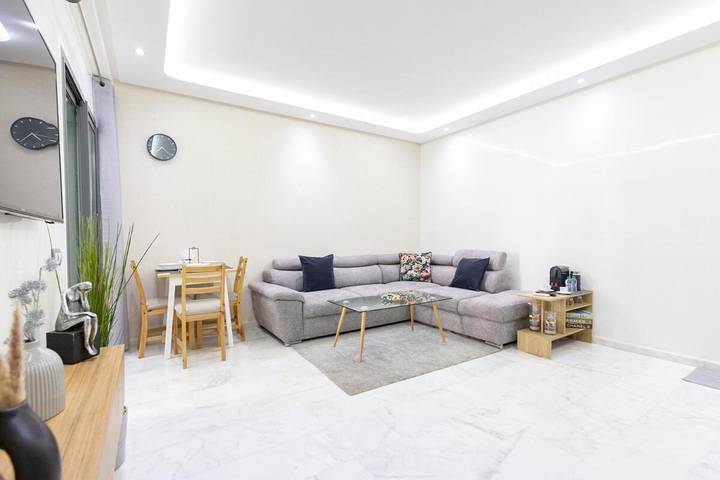 Gîte pour 3 personnes, avec piscine ainsi que balcon et vue, adapté aux familles à Mohammédia - 2