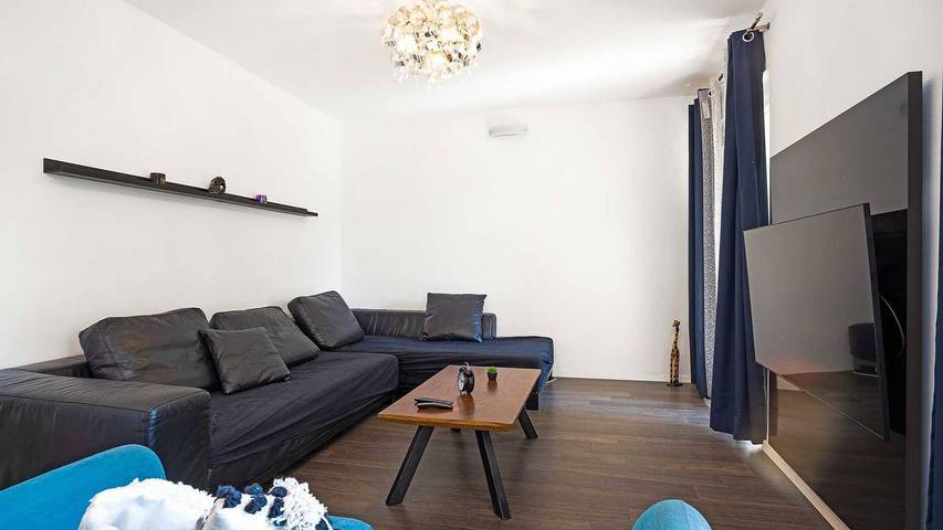 Apartament wakacyjny dla 8 osób, z taras i ogród w Brodarica