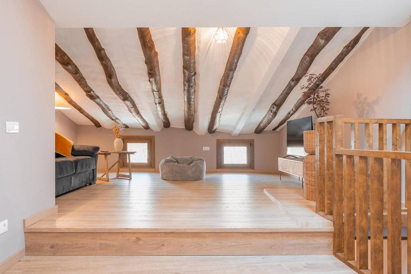 Casa Rural El Ahora : tradition, art et design réunis in Berge (homonymie), Région de Teruel