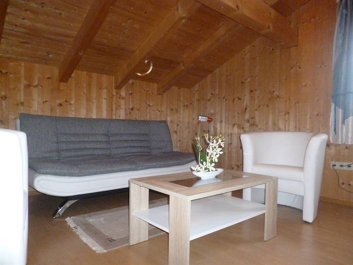 Gîte pour 4 personnes, avec terrasse et jardin, adapté aux familles à Riezlern - 4