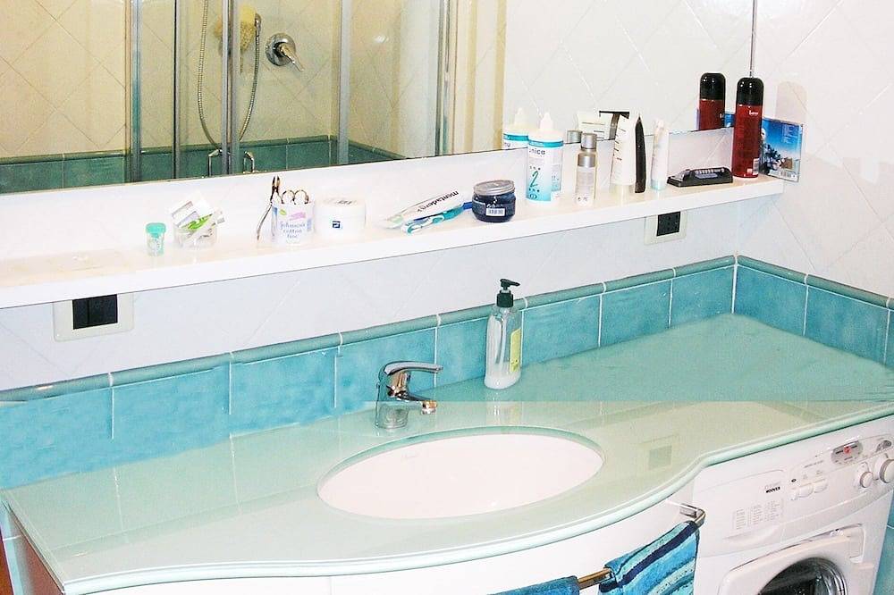 Entire apartment, Lofts between Albissola and Savona in Savona (City), Savona