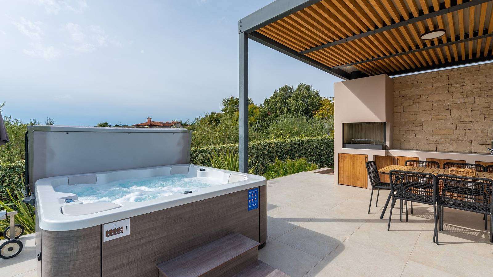 Wunderschöne Villa Albona mit Swimmingpool, Whirlpool und Sauna in Grad Poreč, Porec und Umgebung