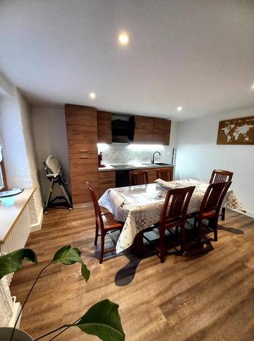 Gîte pour 6 personnes, avec sauna ainsi que jardin et jacuzzi, animaux acceptés à La Chapelle-devant-Bruyères