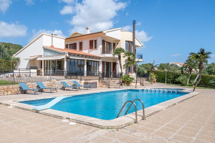 Ferienhaus für 6 Personen, mit Balkon und Garten sowie Kinderpool in Cala Millor