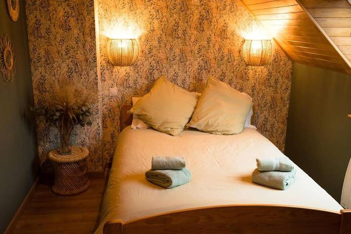 Location de vacances pour 6 personnes, avec jardin et vue à Sougéal - 3