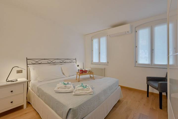 Appartamento intero, Guesthost - La Casa in Sasso Flat with Terrace in Riomaggiore, Comune di Riomaggiore