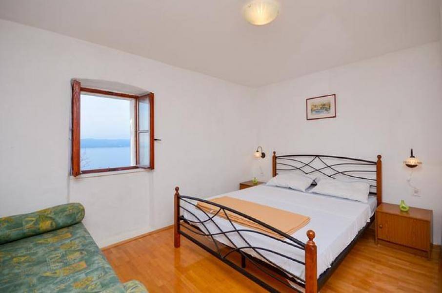 Ganze Wohnung, Apartment in Brela mit Meerblick, Terrasse, Klimaanlage, Wlan (3512-1) in Brela, Makarska Riviera
