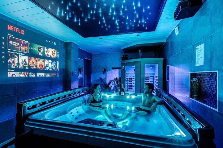 Location de vacances pour 15 personnes, avec Balcon et Jacuzzi ainsi que Jardin et Sauna à Ittenheim