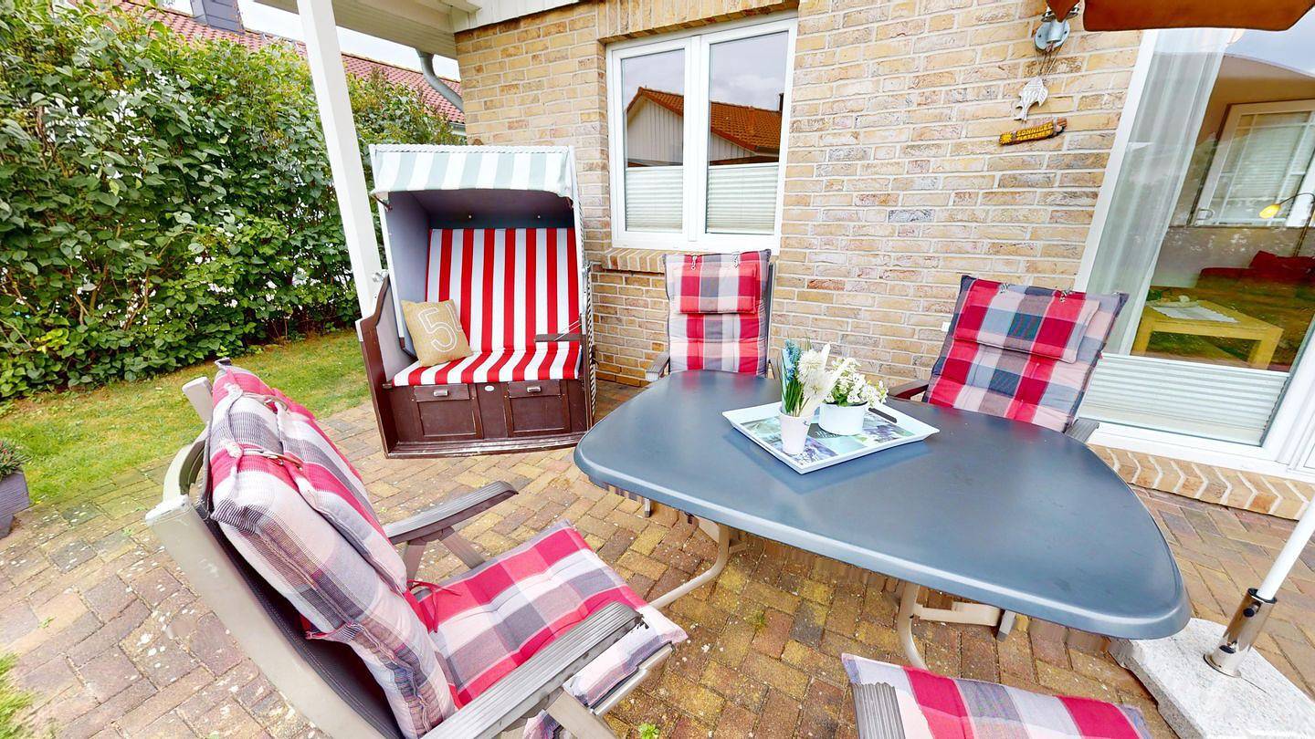 Strandnahes Ferienhaus für 4 Personen und Hund mit Garten, Sauna und Kamin in Südstrand Pelzerhaken, Ostholstein