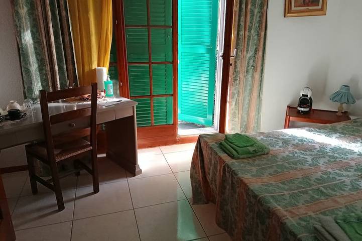 Ferienwohnung für 8 Personen, mit Garten und Pool in Montreux - 2