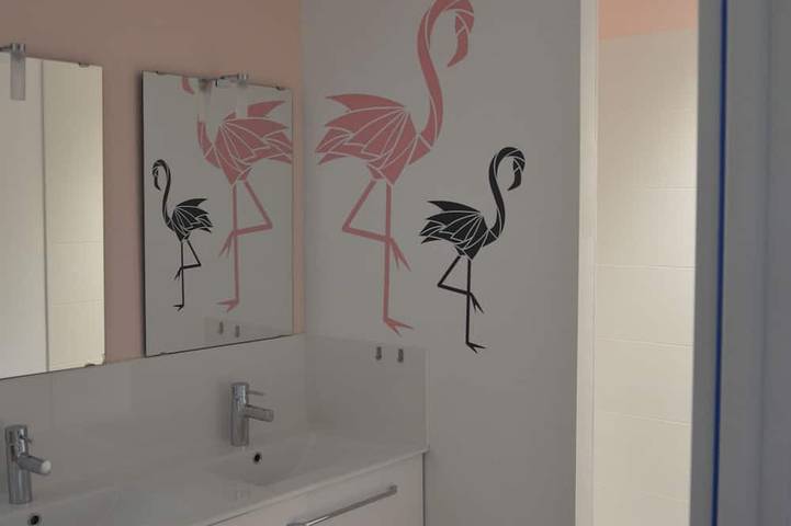In the heart of the Grand Luberon, a Swimming Pool, a Quiet, comfortable home. in Castellet, Regionaler Naturpark Luberon