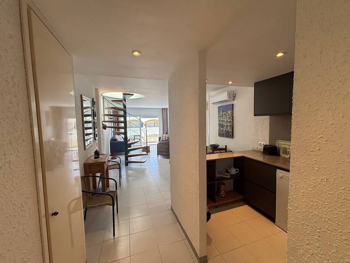 Apartamento entero, Apartamento vacacional "Mar D'or 223" con piscina compartida, terrazas y Wi-Fi in L' Estartit, Estartit