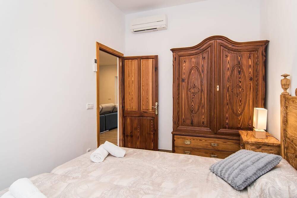 Cozy home in Capdepera with private swimming pool, can be inside or outside in Capdepera, East Majorca