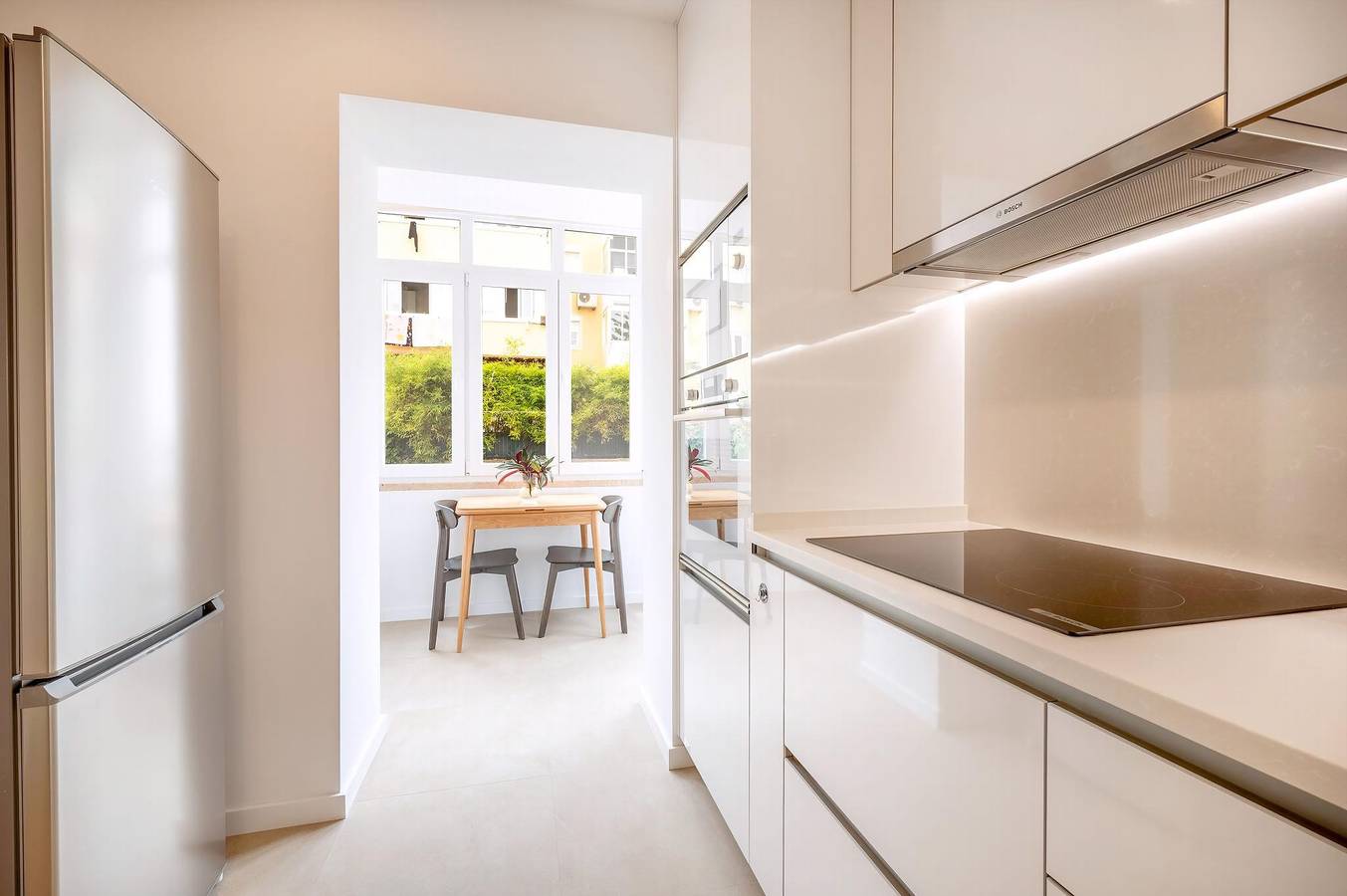 Apartamento inteiro, Guestready - Bright Escape near Santa Apolónia in São João (Lisbon), Lisboa