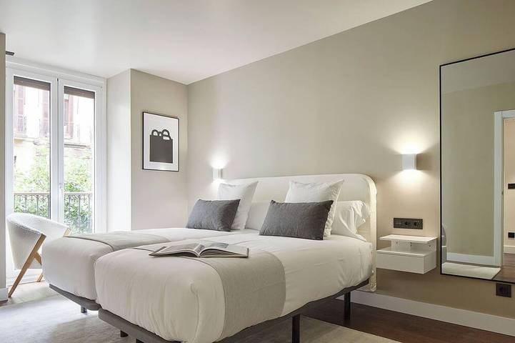 Entire apartment, Elkano in Kontxa hondartza - Playa de la Concha (San Sebastian), San Sebastian