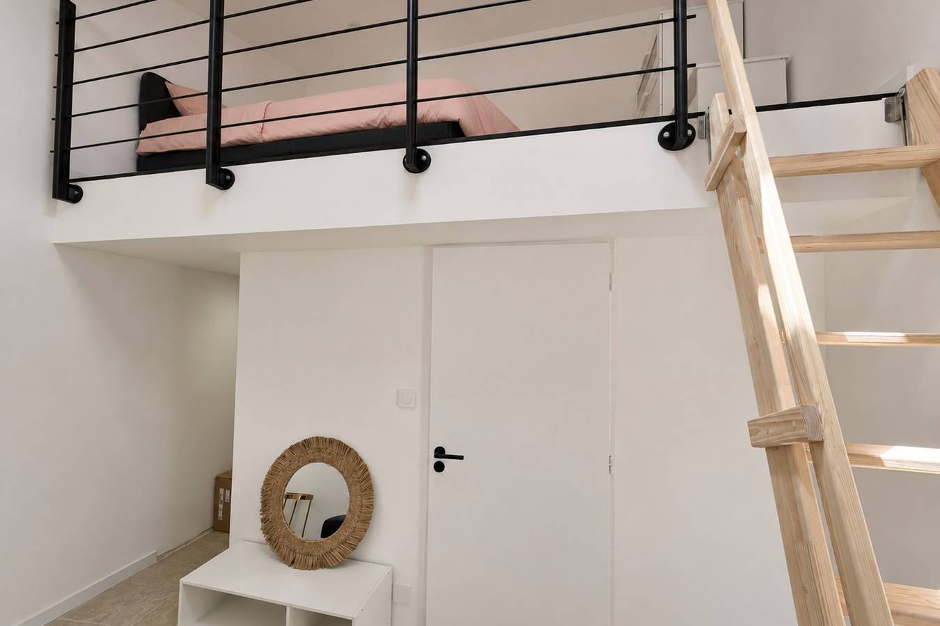 Estudio entero, Apartment in Nîmes city centre in Nimes, Region de Nimes