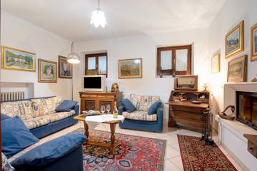 Casa Vacanza per 9 Persone in Villongo, Prealpi Bergamasche Orientali, Foto 1