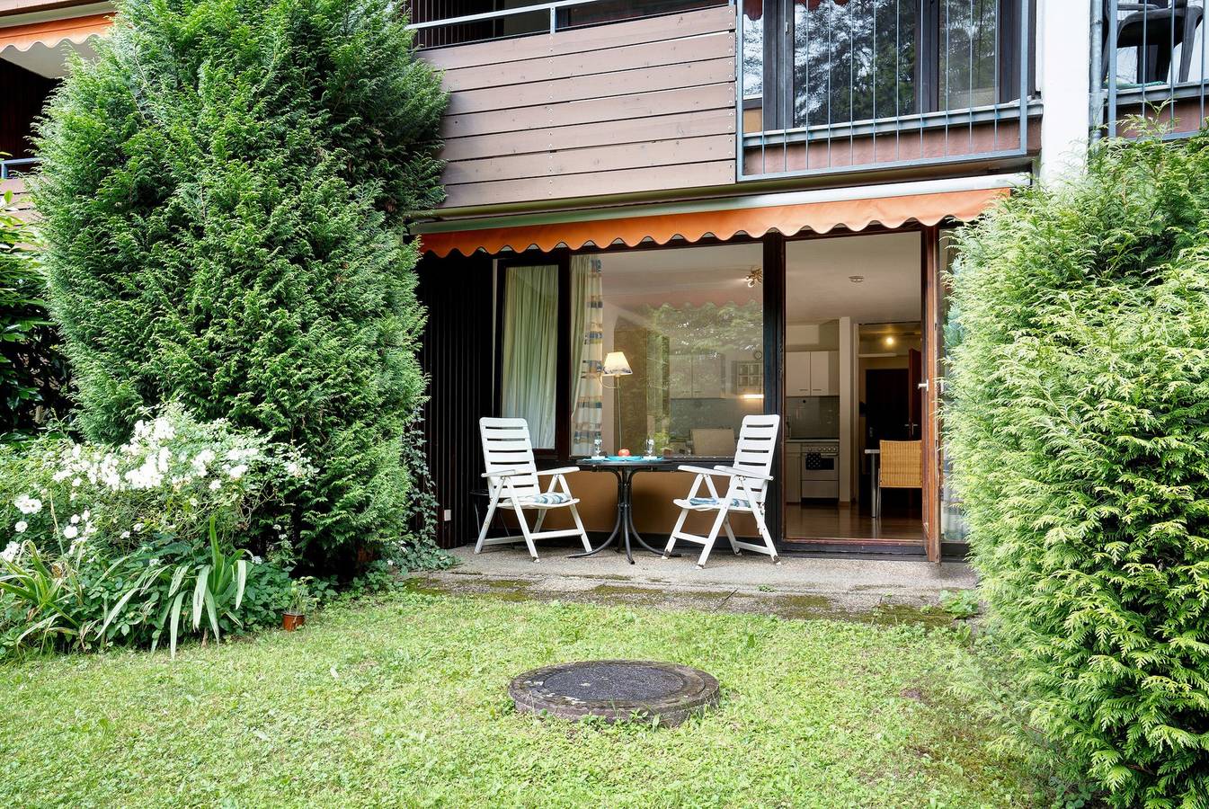 Entire studio, Studio Apartment 'Ferienwohnung Nr 9' with Private Terrace, Shared Garden and Wi-Fi in Bad Herrenalb, Northern Black Forest
