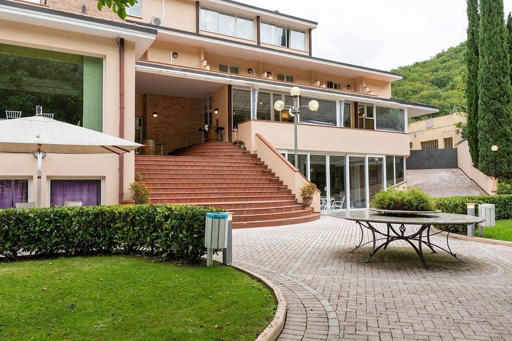 Apartamento en Foligno con Piscinas y Naturaleza in Foligno, Provincia de Perugia