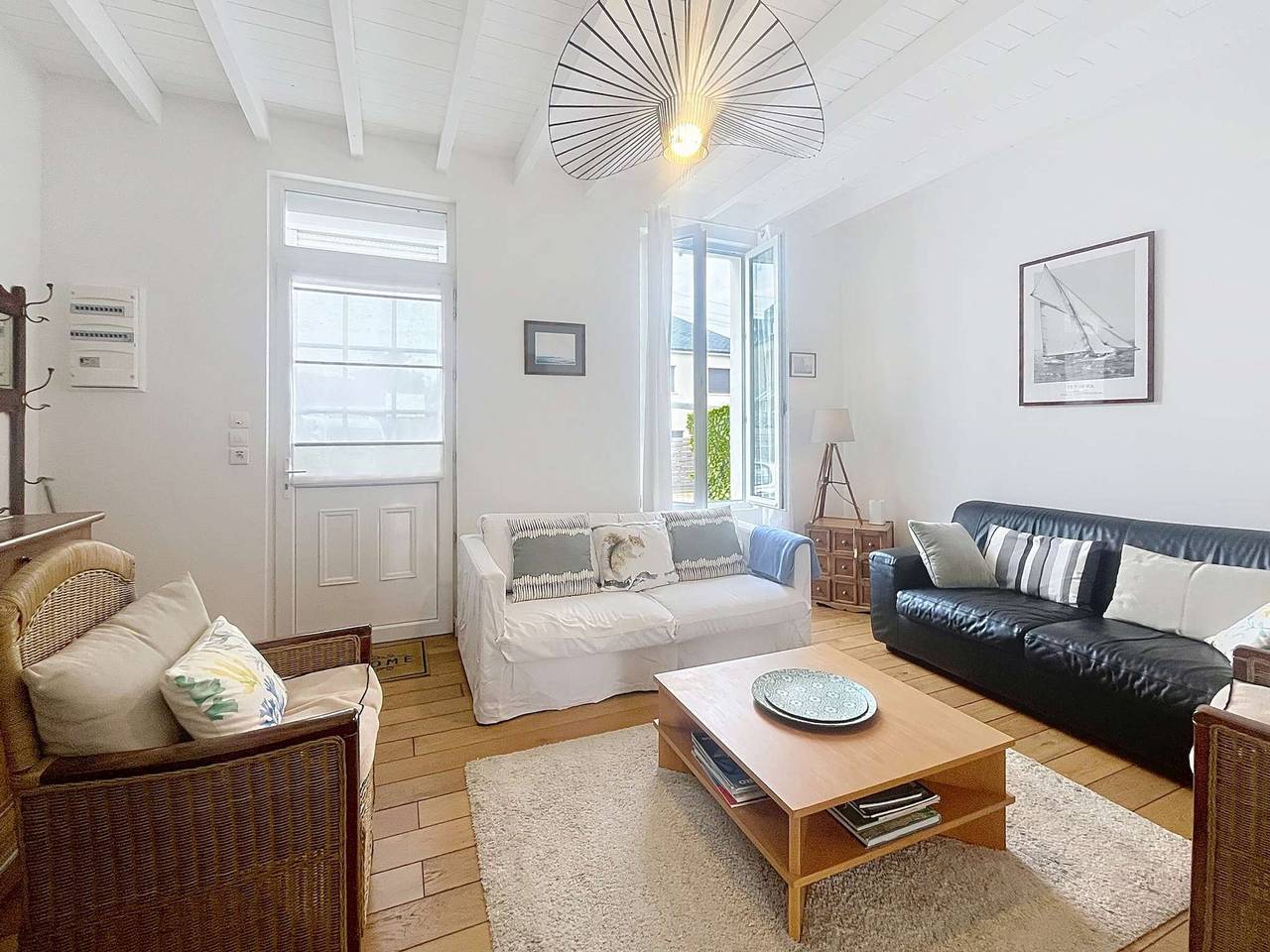 Encantadora villa con jardín, tranquila, a 200m de la playa y 1km del centro in Jullouville, Côte de la Déroute