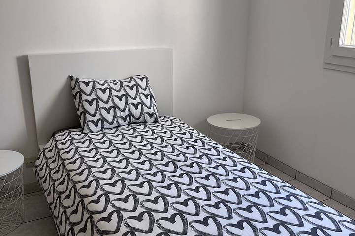 Location de vacances pour 7 personnes, avec terrasse et jardin, animaux acceptés à Cuxac-d'Aude - 3