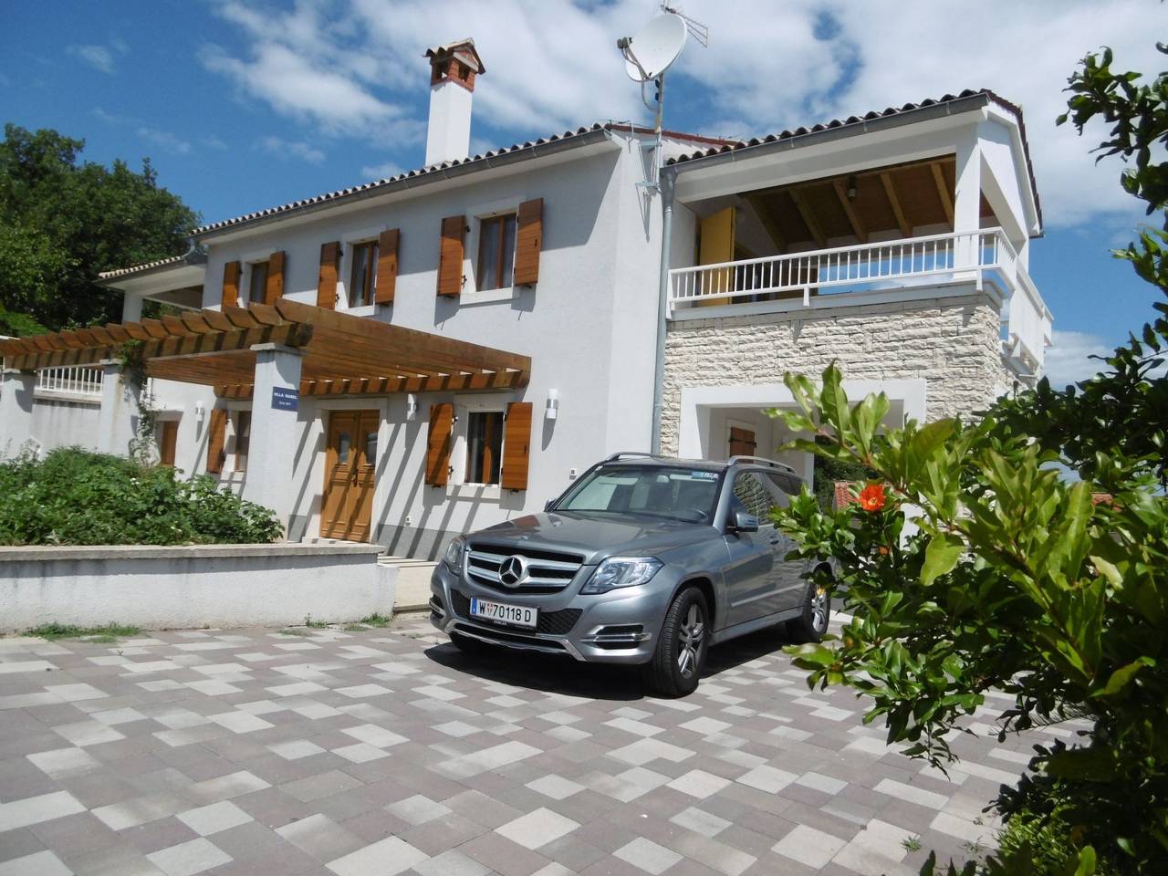 Isabel und Immo in Raša, Ostküste Istrien