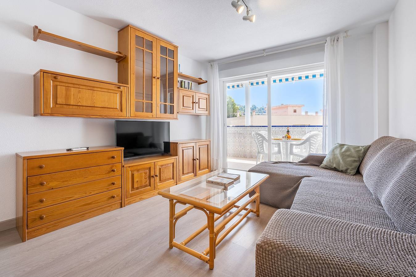 Ganze Wohnung, Ferienwohnung 'Apartamento Mediterraneo 7' mit Meerblick, Wlan und Klimaanlage in La Herradura, Almuñecar