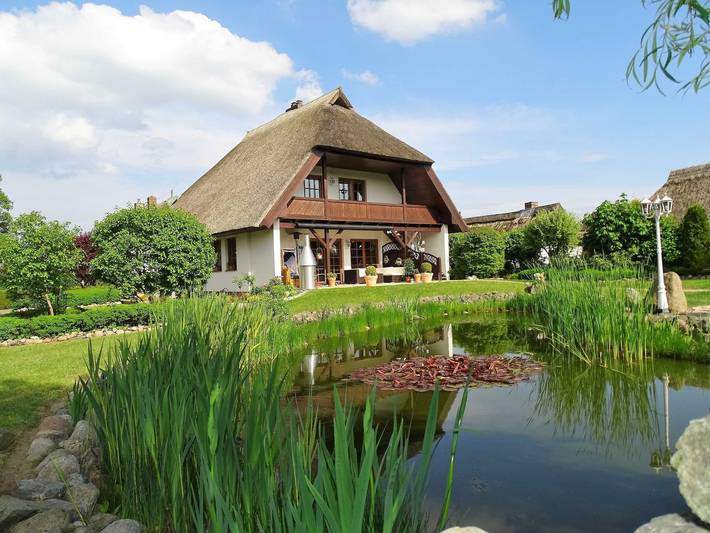 Ferienwohnung für 3 Personen, mit Balkon und Terrasse sowie Garten und Ausblick