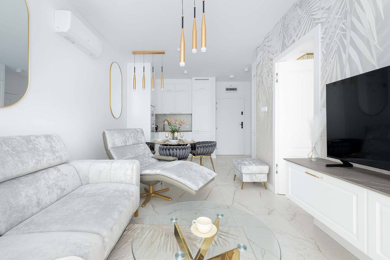 Appartement entier, Elegant Apartment with Terrace | Air Conditioning | Close to the Beach in Ustronie Morskie, Baltic Sea Pomerania