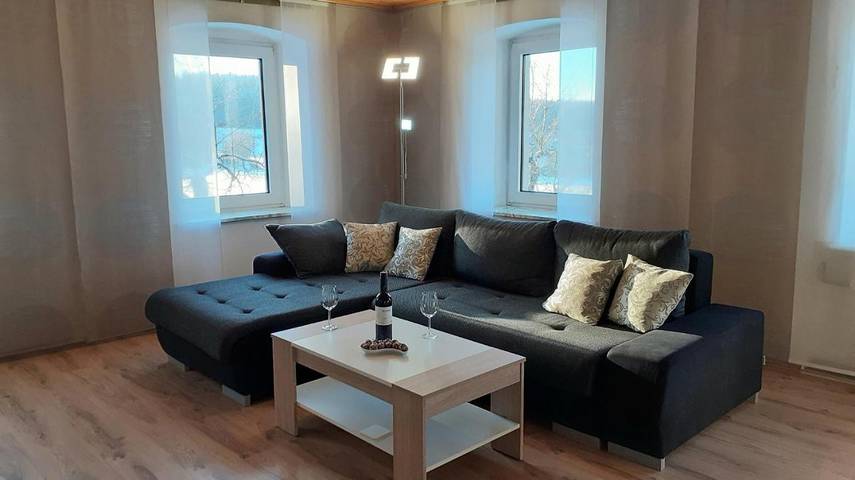 Ferienwohnung für 5 Personen, mit Terrasse und Garten sowie Ausblick in Kirchenlamitz