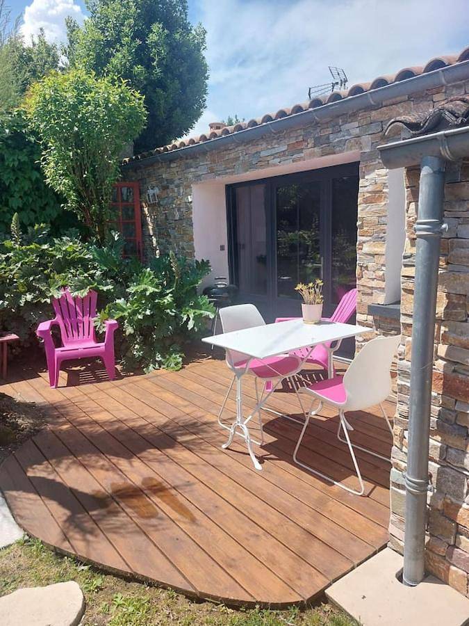 Location de vacances pour 2 personnes, avec jardin à Barzan - 2