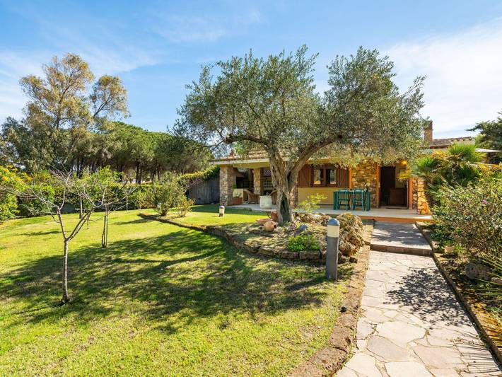 Villa voor 4 personen, met tuin in Villasimius