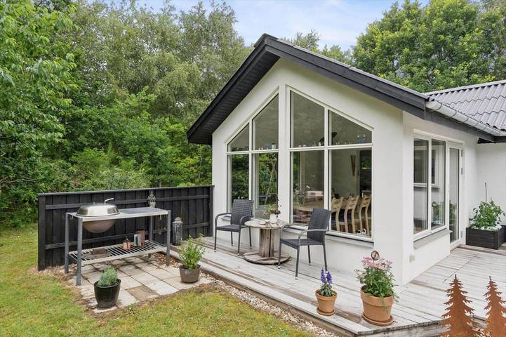 Ferienhaus für 6 Personen, mit Terrasse und Garten in Amtoft