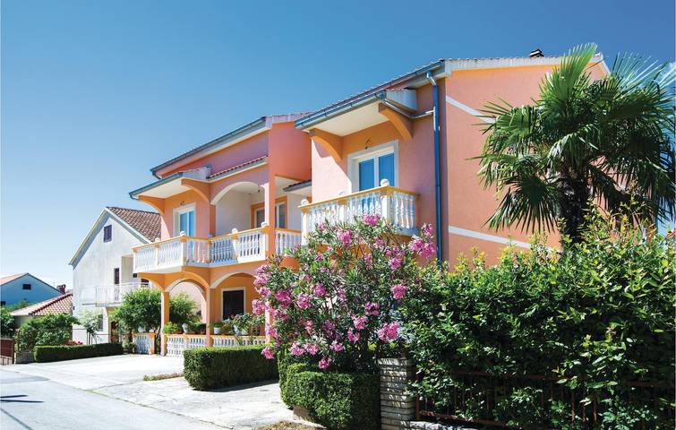 Ferienwohnung für 6 Personen, mit Terrasse in Biograd na Moru - 2