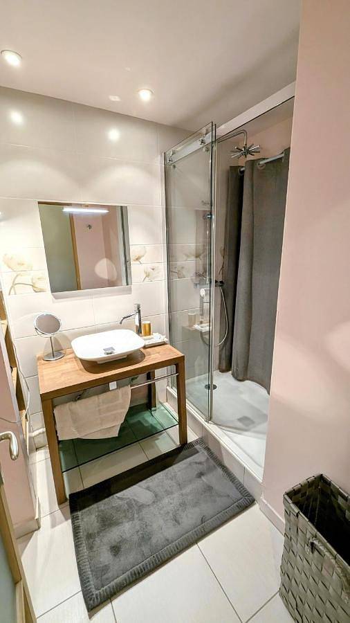 Gîte pour 4 personnes, avec vue et balcon à Saint-André-les-Vergers - 4