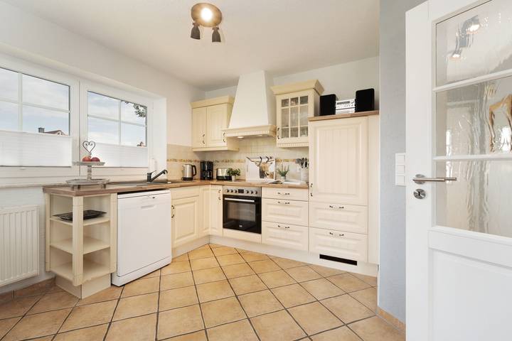 Ferienhaus für 6 Personen, mit Terrasse und Garten sowie Sauna in Brasilien (Ostsee) - 4