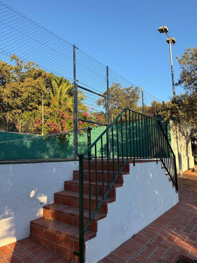 Casa rural para 18 personas, con vistas además de jardín y piscina en La Puebla de los Infantes - 2