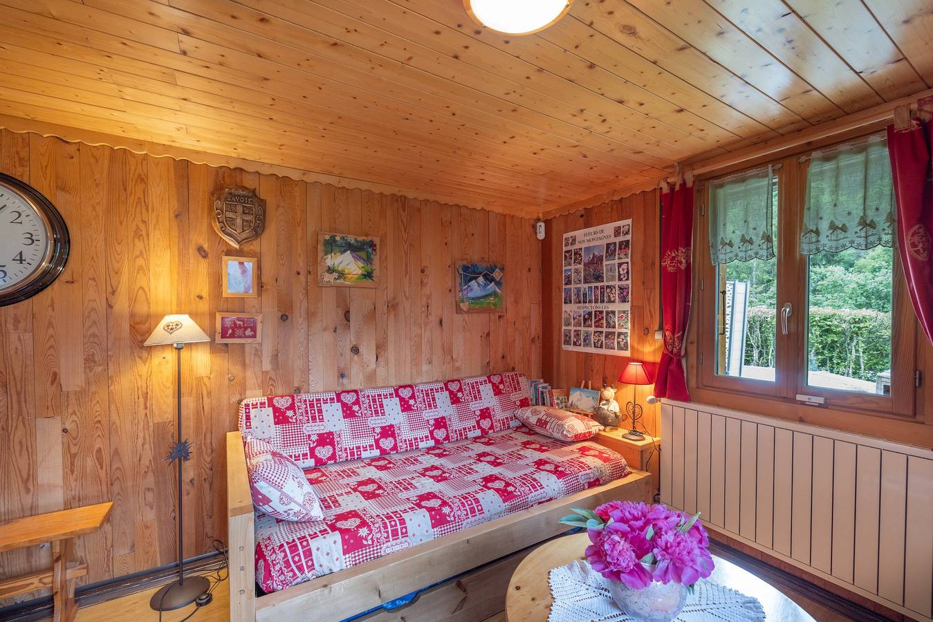 Appartement entier, Appartement "Le Vieux Chalet" avec vue sur la montagne, jardin privé et Wi-Fi in Saint-Gervais-les-Bains, Pays du Mont-Blanc