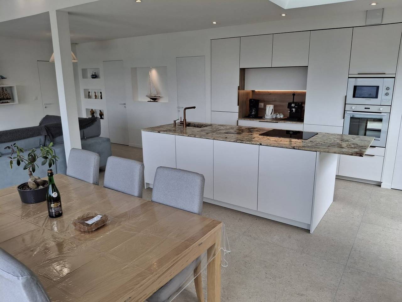 Villa Les Mouettes, pieds dans l'eau, vue mer in Santec, Ceinture Dorée